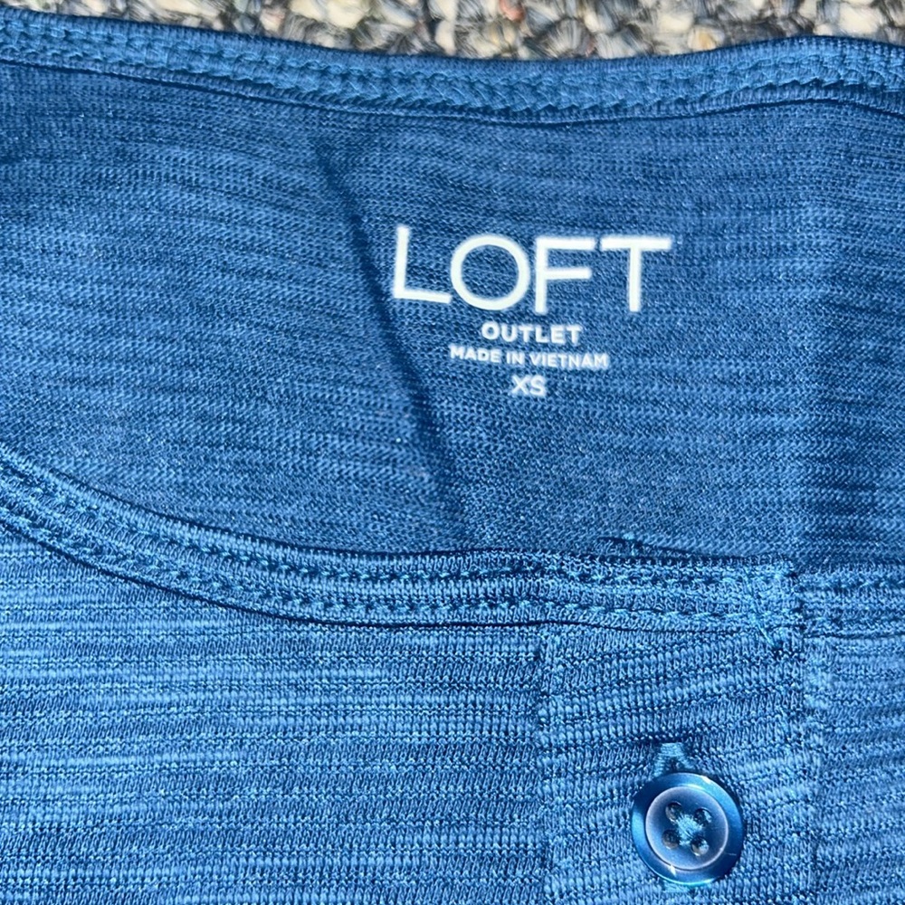 Loft Top - Picture 2 of 3